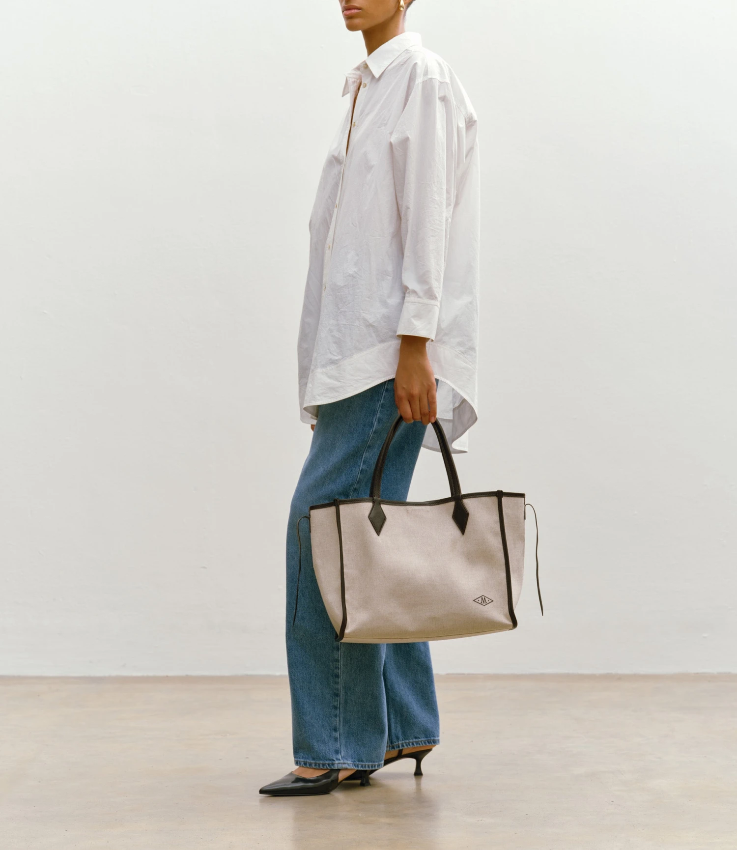 Chameleon 34 Natural Linen With Elvis Cacao 2 Chameleon 34 Natural Linen With Elvis Cacao - Image 2